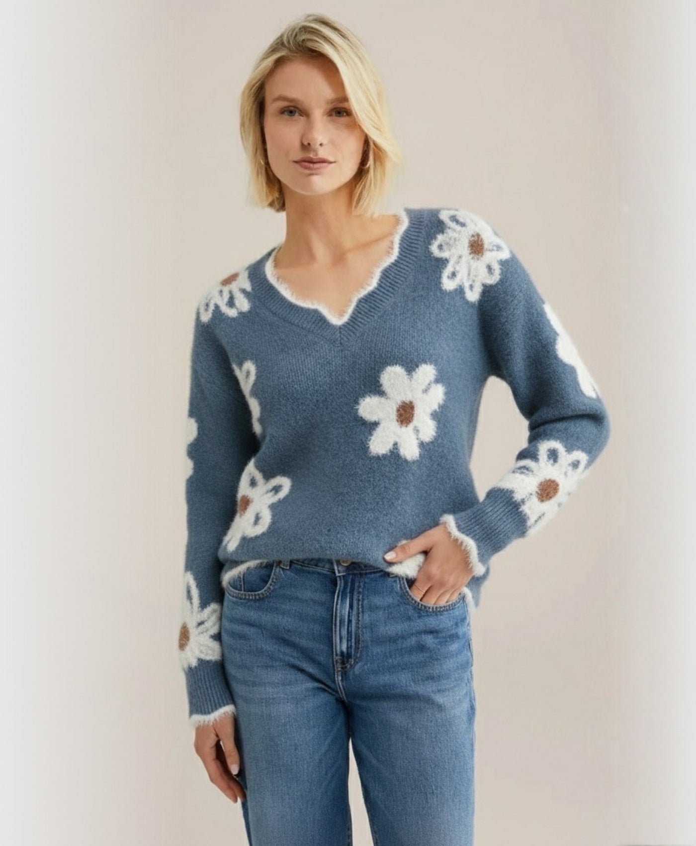 Flora | Long Sleeve V-Neck Jacquard Knit Sweater