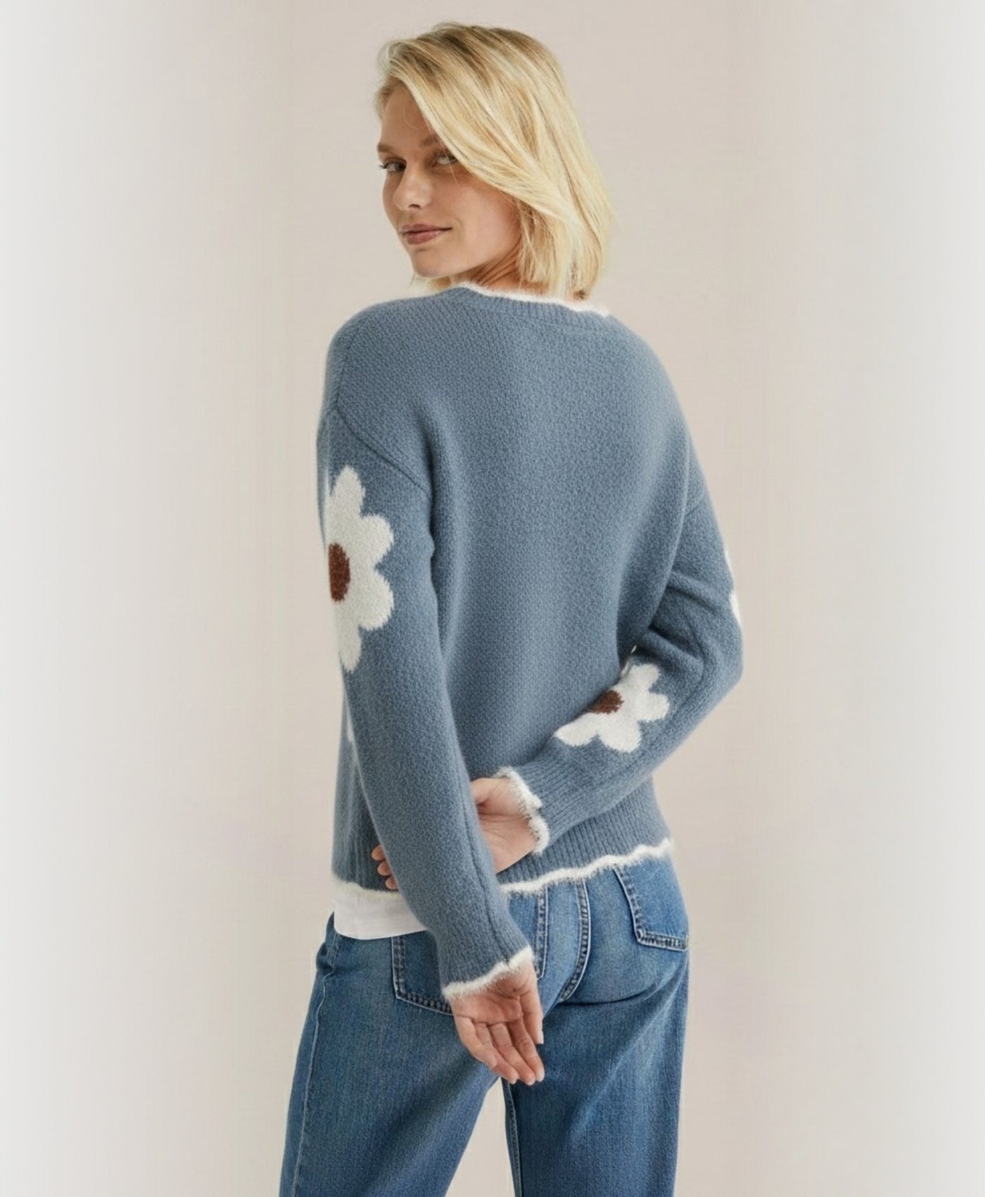 Flora | Long Sleeve V-Neck Jacquard Knit Sweater