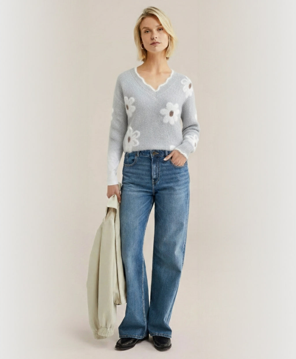 Flora | Long Sleeve V-Neck Jacquard Knit Sweater