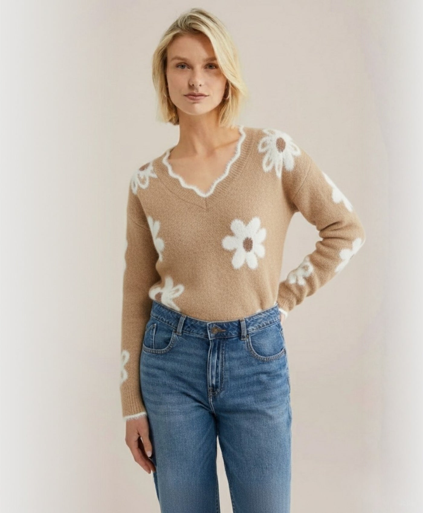 Flora | Long Sleeve V-Neck Jacquard Knit Sweater