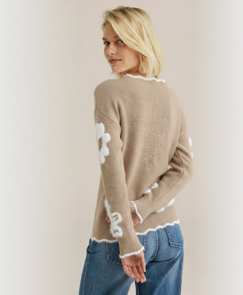 Flora | Long Sleeve V-Neck Jacquard Knit Sweater